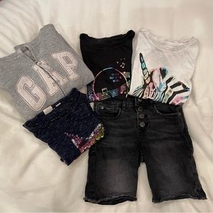 Gap Small (6-7) bundle of shirts, sweatshirt and shorts.